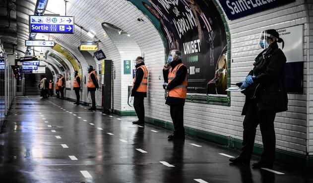 Coronavirus en Francia / metro de París