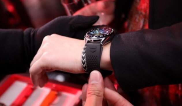 Smartwatch connected