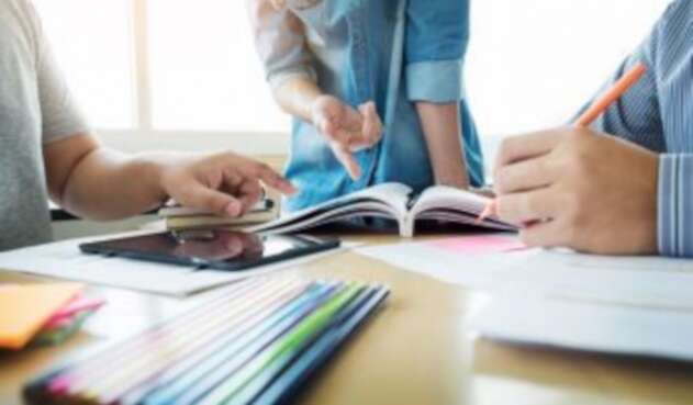 Estudio en casa. Imagen referencial