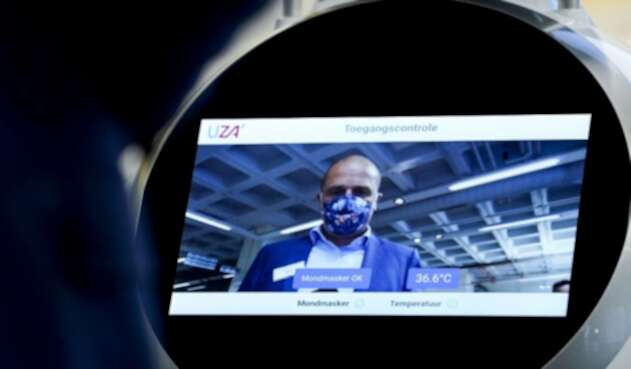 Robot analiza uso de tapabocas