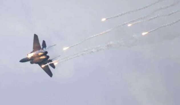 Avión F15