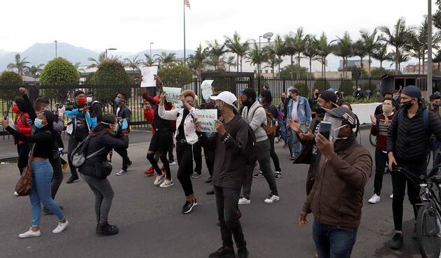 Protestas frente a embajada de Estados Unidos / Muerte de George Floyd por racismo