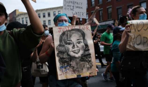 Manifestantes piden justicia por Breonna Taylor Manifestantes piden justicia por Breonna Taylor