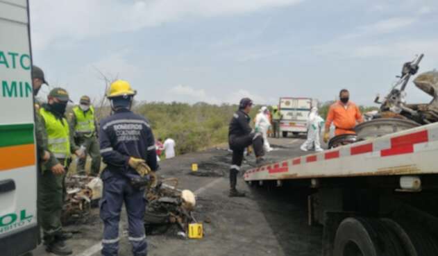 Las autoridades realizaron levantamiento de cadáver y atención primaria de los heridos