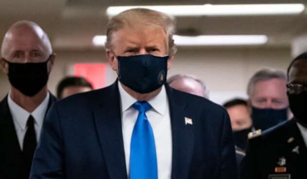 Donald Trump usa tapabocas Donald Trump usa tapabocas