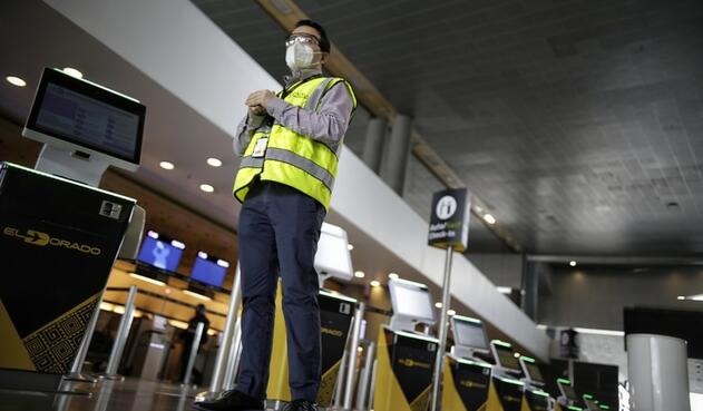 Aeropuerto El Dorado / coronavirus en Bogotá