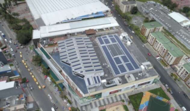 Paneles solares en Engativá.