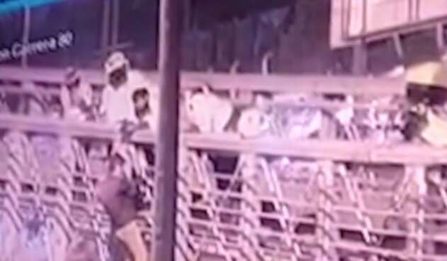 SUICIDIO EN TRANSMILENIO