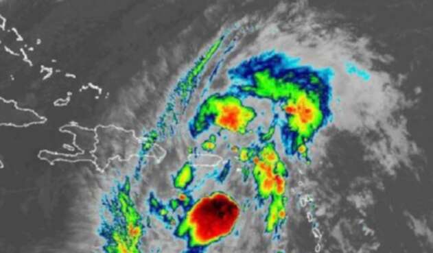 Tormenta Isaías