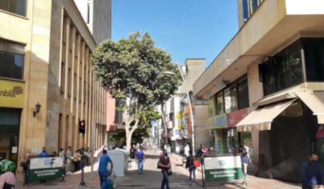 Este departamento se ha visto afectado por cuenta de la pandemia de la covid-19. Zona comercial en Bucaramanga, durante segundo día sin IVA.