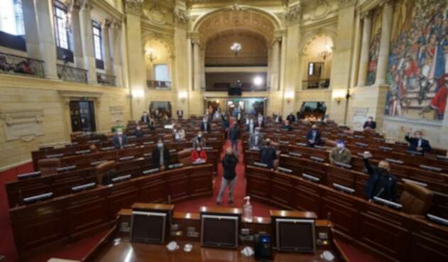 Congresistas de oposición acudieron a sesión del 20 de julio pese a medida cuarentena. Congresistas de oposición acudieron a sesión del 20 de julio pese a medida cuarentena.