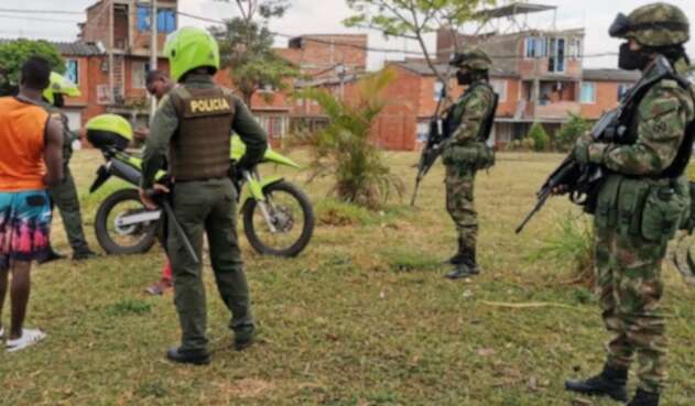 Familiares de los menores asesinados han denunciado supuestas irregularidades por parte de la Policía en el levantamiento de los cuerpos.