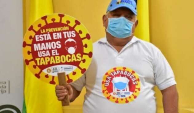 El alcalde viene promoviendo, restricciones para contener el COVID19, sin embargo fue encontrado en fiestas por las autoridades