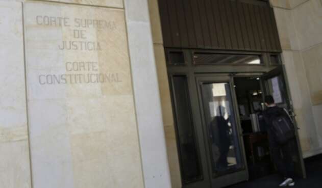 Corte Constitucional y Corte Suprema de Justicia Corte Constitucional y Corte Suprema de Justicia