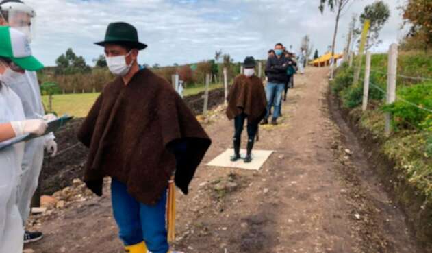 Entrega de ayudas a campesinos en Boyacá