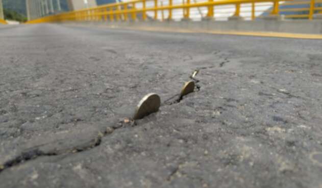 Pavimento y barandas