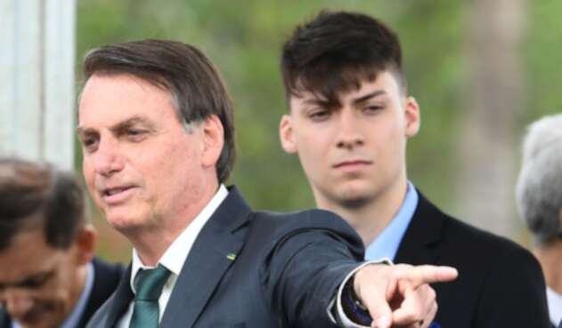 Jair Renan, el hijo menor de Bolsonaro, tiene coronavirus