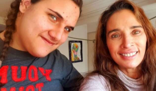 Luly Bossa y su hijo Ángelo