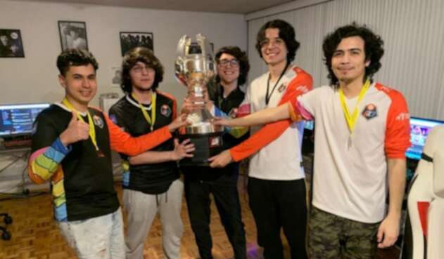 Rainbow 7, equipo profesional en League of Legends