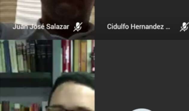 En la parte superior (Juan José Salazar Cruz) y en la parte inferior su abogado defensor, Andrés Félipe Caballero durante la diligencia virtual