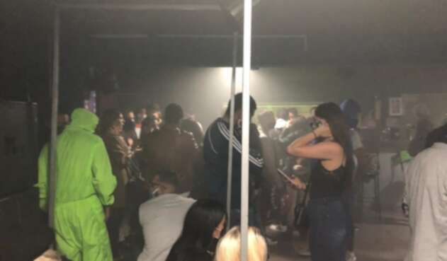 FIESTA CLANDESTINA EN CHAPINERO