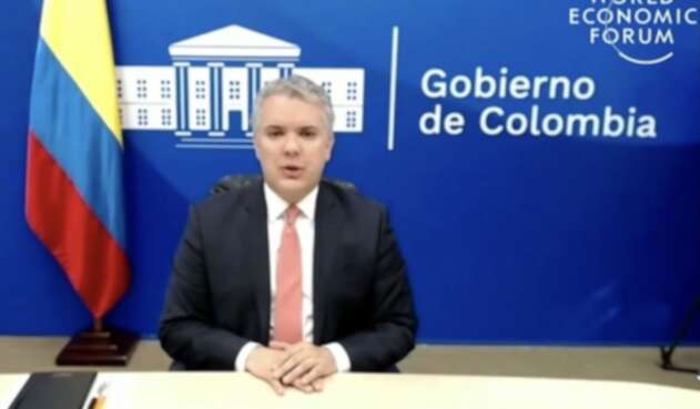 Duque en foro económico