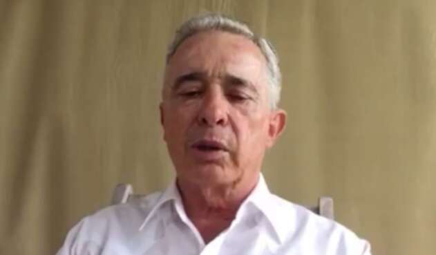 Álvaro Uribe Álvaro Uribe Vélez