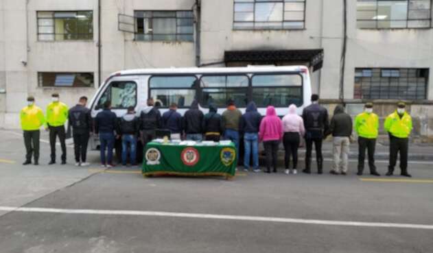 Cae banda de defraudadores de licencias de conducción