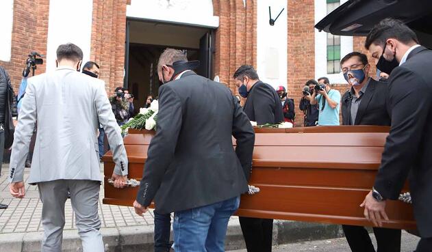 Javier Ordóñez: su sepelio fue entre peticiones de sus familiares de justicia