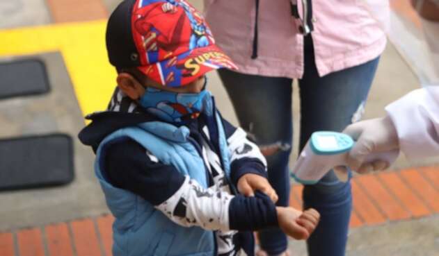 Jardines infantiles vuelven en pandemia / Niños en medio de covid-19