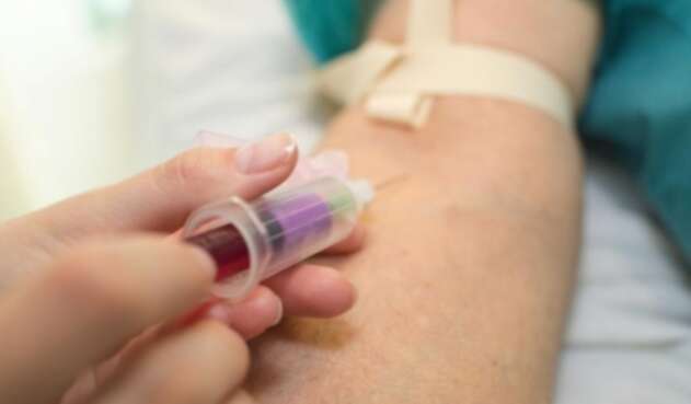 Toma de muestras de sangre (Imagen referencial).