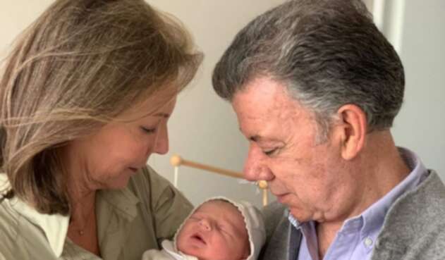 Juan Manuel Santos, María Clemencia Rodríguez y Mariano