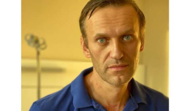 Alexéi Navalni tras ser dado de alta