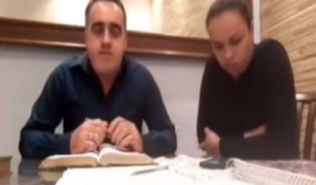 Pastor golpeó a su mujer mientras era grabado en Brasil