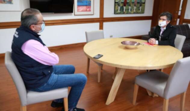 Procurador Fernando Carrillo y alcaldesa Claudia López