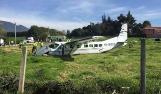 Avioneta accidentada en Bogotá Avioneta accidentada en Bogotá