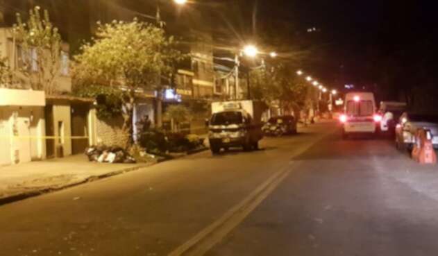 Investigan crimen de mujer