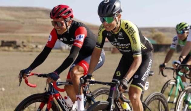 Esteban Chaves y Richard Carapaz