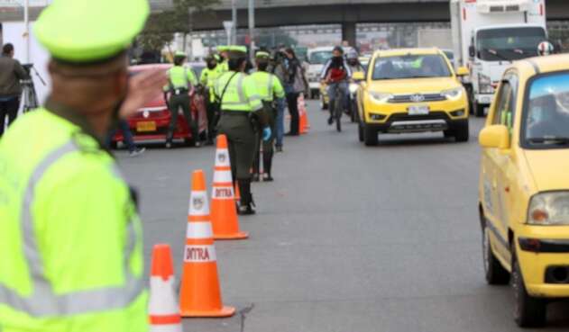 Multas a quienes incumplen pico y placa en Bogotá