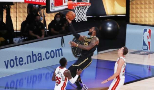 LA Lakers vs. Miami Heat - NBA LA Lakers vs. Miami Heat - NBA