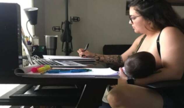 Profesor de EU prohíbe a alumna amamantar a su bebé durante su clase en línea