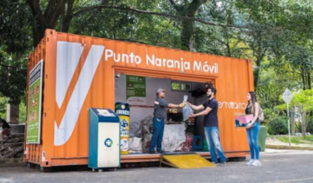 Puntos naranjas de la Ruta Recicla en Medellín.