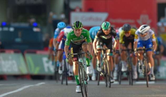 Vuelta a España 2020 - corredores Varios grupos de corredores mostraron su inconformismo con la decisión de los comisarios.