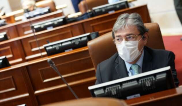 Carlos Holmes Trujillo en la votación de moción de censura en su contra.