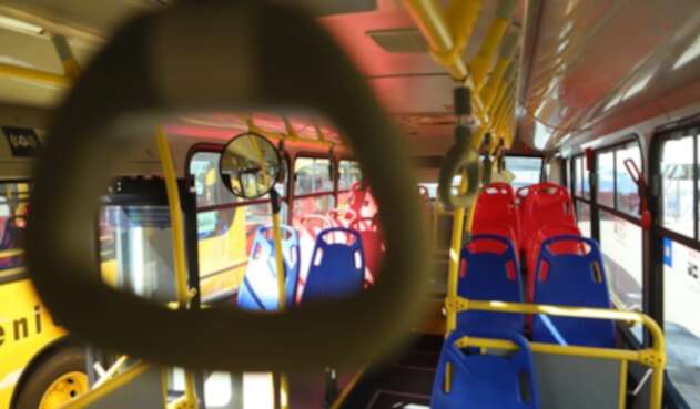 Nuevos buses amarillos de Transmilenio