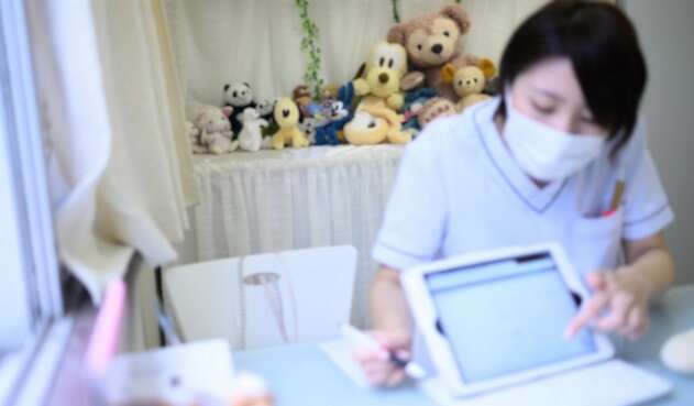 Una "clínica" en Japón se dedica a reparar peluches dañados