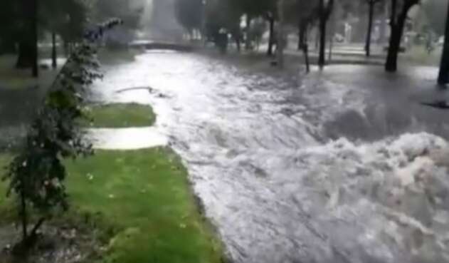 Denuncian negligencia estatal que deriva en desbordamientos por lluvias