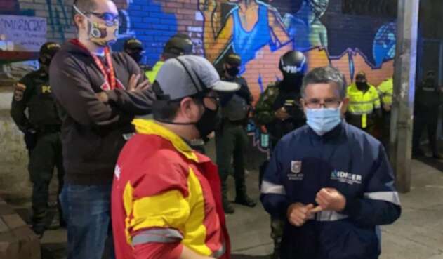 Secretaría de Seguridad Tras no cumplir normas de bioseguridad, aproximadamente 380 establecimientos comerciales fueron sancionados durante este fin de semana.