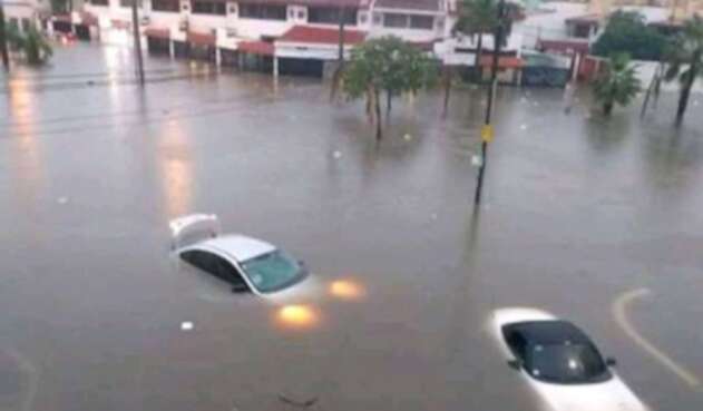 Inundaciones por tormenta lota provoca emergencia pública en Cartagena Inundaciones por tormenta lota provoca emergencia pública en Cartagena