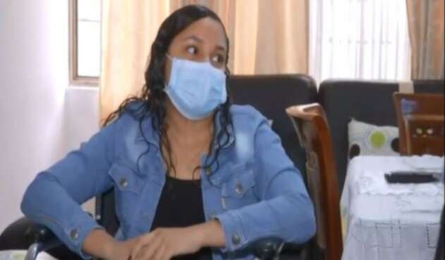 Joven no puede volver a caminar tras dar positivo de coronavirus